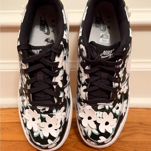 Nike Air Force 1 Floral Daisy Sneakers – Youth Size 7Y / Women’s 8.5 - Picture 13 of 16